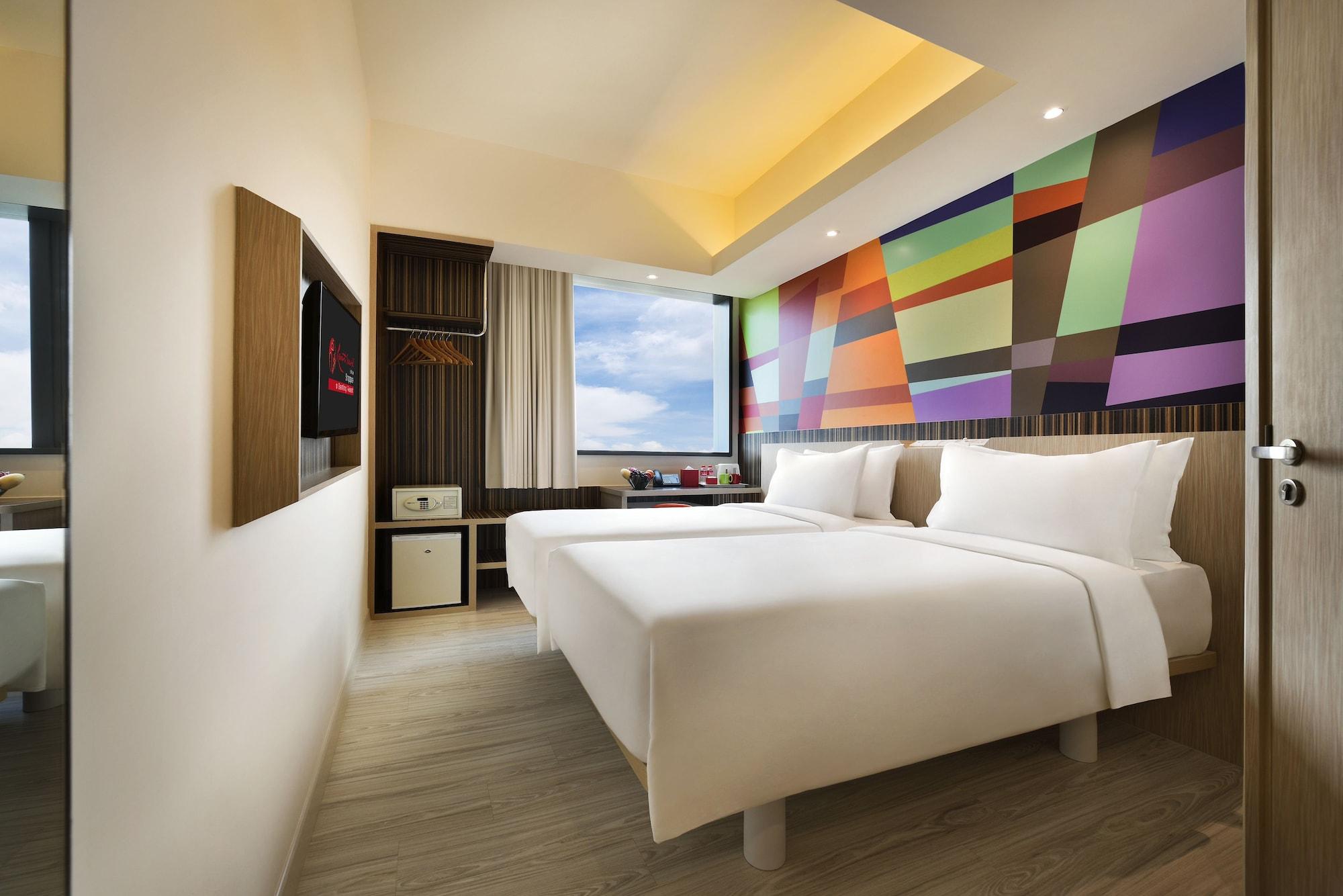 Genting Hotel Jurong Singapore Exterior photo